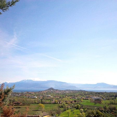 La Villa Degli Ulivi Soiano Del Lago Luaran gambar