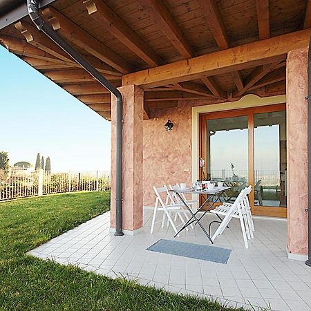 La Villa Degli Ulivi Soiano Del Lago Luaran gambar