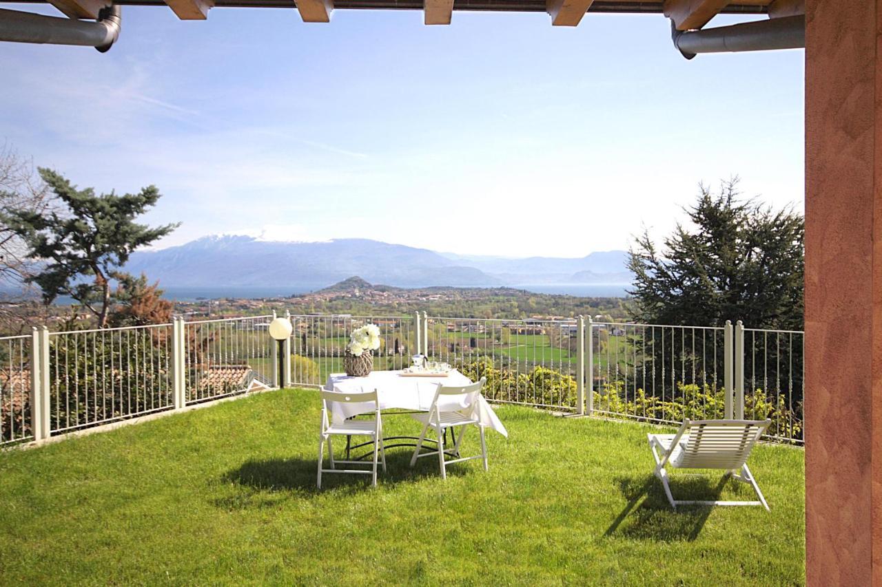La Villa Degli Ulivi Soiano Del Lago Luaran gambar