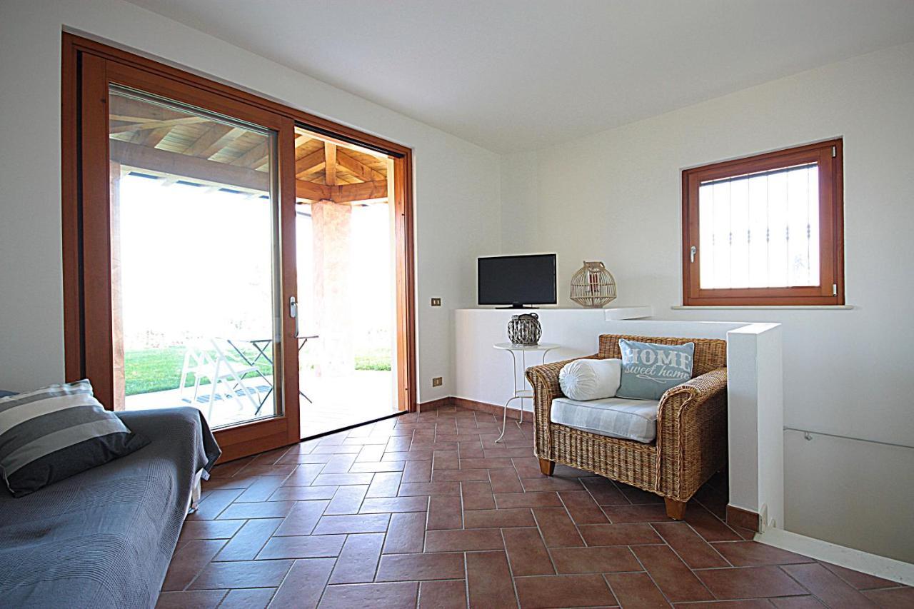 La Villa Degli Ulivi Soiano Del Lago Luaran gambar
